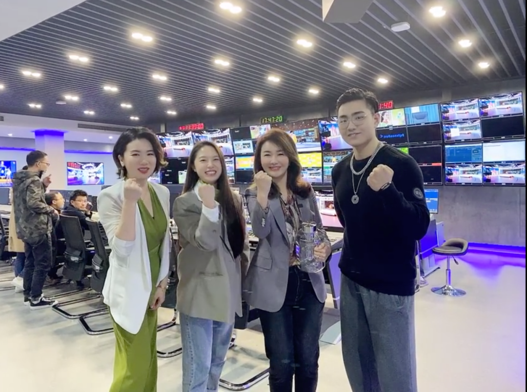 体德新鲜事 | 湖南卫视新闻女主播改造项目启动 当红不让达人集体出道